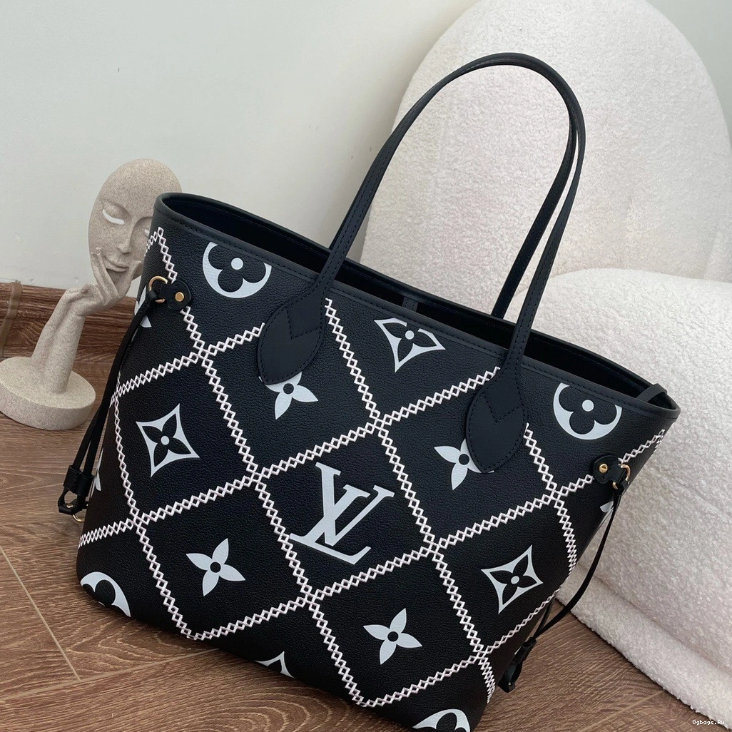 VUITTON MM NEVERFULL LOUIS 0203